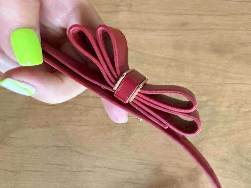 Ann Taylor Red Leather Bow Skinny Belt Size Medium New